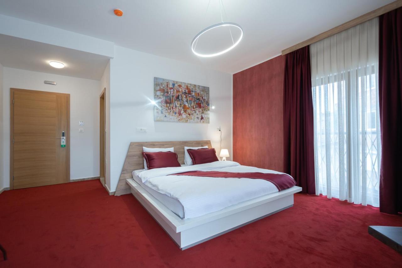 Austrian Palace Hotel 斯科普里 外观 照片