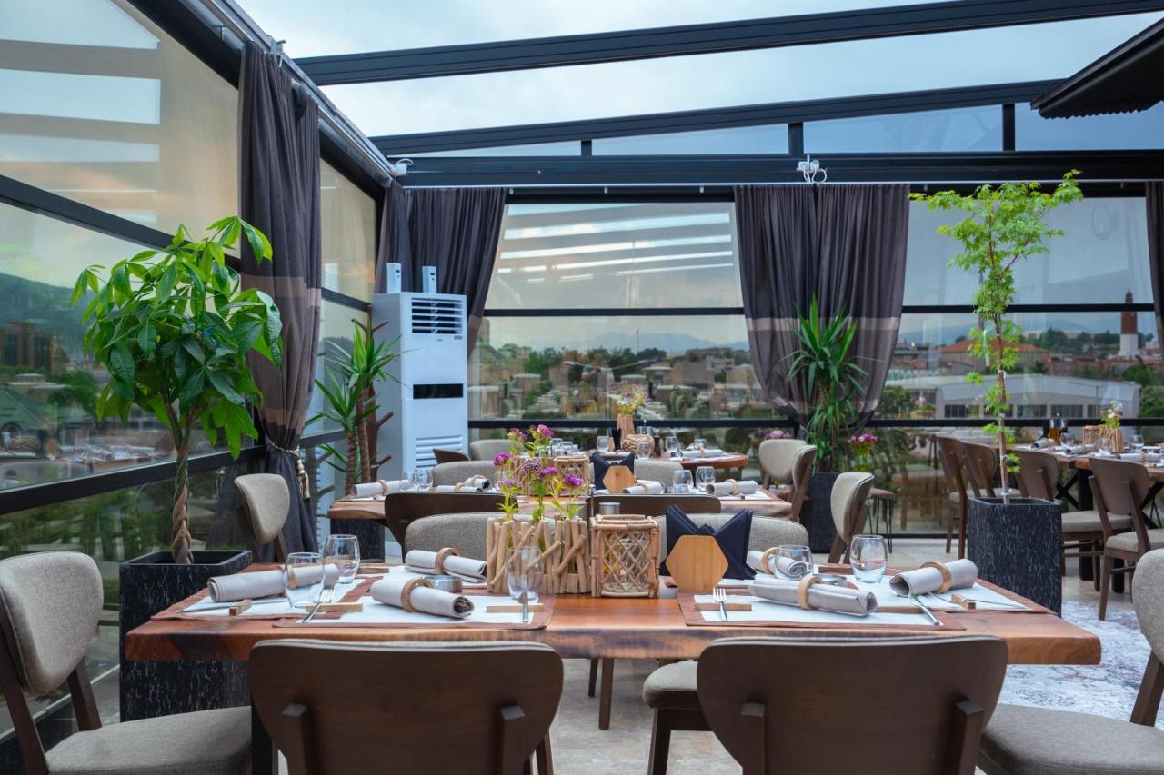 Austrian Palace Hotel 斯科普里 外观 照片