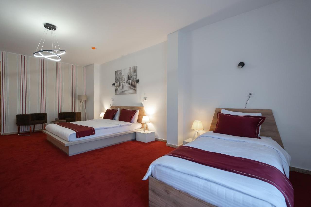 Austrian Palace Hotel 斯科普里 外观 照片